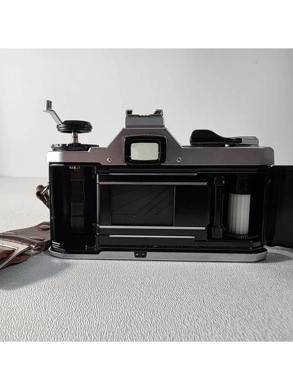 NICE Vintage Pentax MG 35mm Film Camera W/Auto Chinon 50mm 1:7 Lens